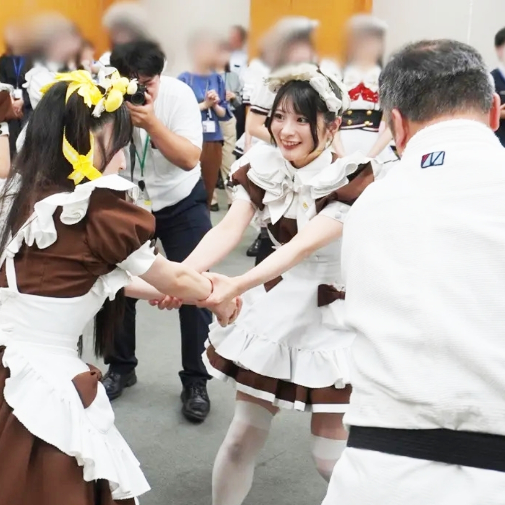 あっとほぉーむカフェが、万世橋警察署主催「女性に対する防犯被害防止教室」「痴漢被害等撲滅キャンペーン」に参加いたしました。